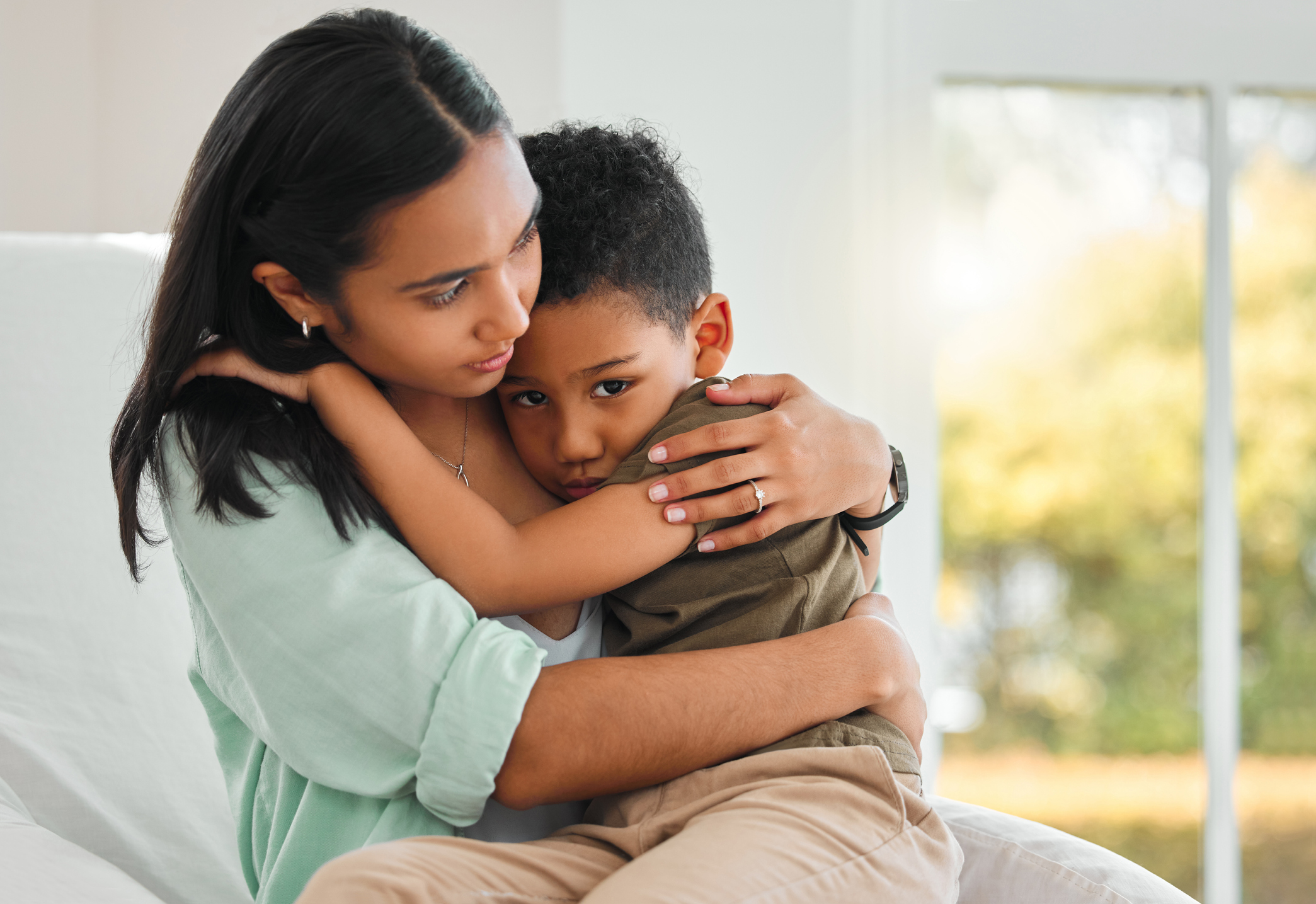 Mientras que una lesión física es obvia, a menudo el trauma psicológico de una lesión se pasa por alto en los niños.